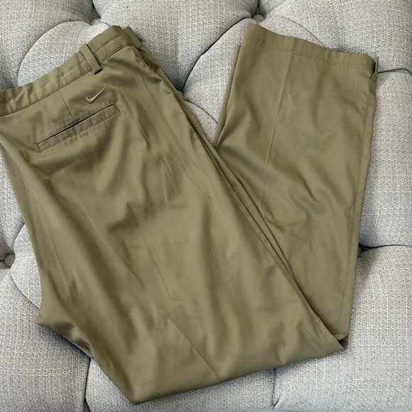 Nike 42x32 Men's Golf Pant Khakis - Picture 1 of 5